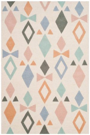 Safavieh Kids SFK901 Hand Tufted Rug