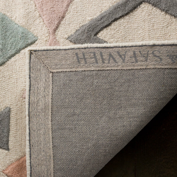 Safavieh Kids SFK901 Hand Tufted Rug