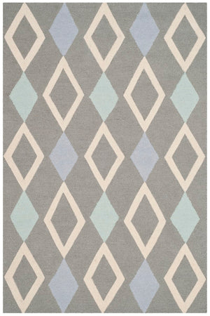 Safavieh Kids SFK902 Hand Tufted Rug