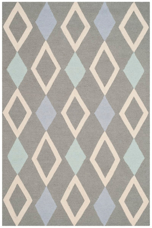 Safavieh Kids SFK902 Hand Tufted Rug