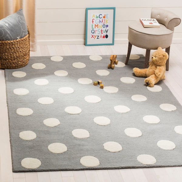 Safavieh Safavieh Kids 904 Polka Dots Hand Tufted Wool Rug SFK904C-3