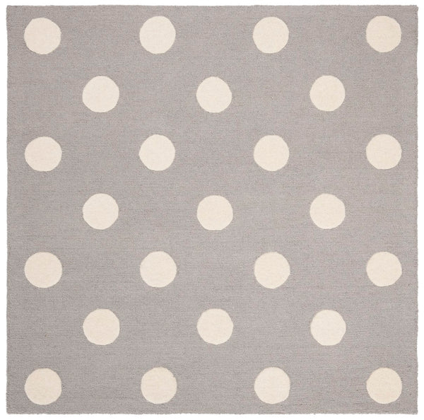 Safavieh Kids SFK904 Hand Tufted Rug