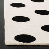 Safavieh Kids SFK904 Hand Tufted Rug