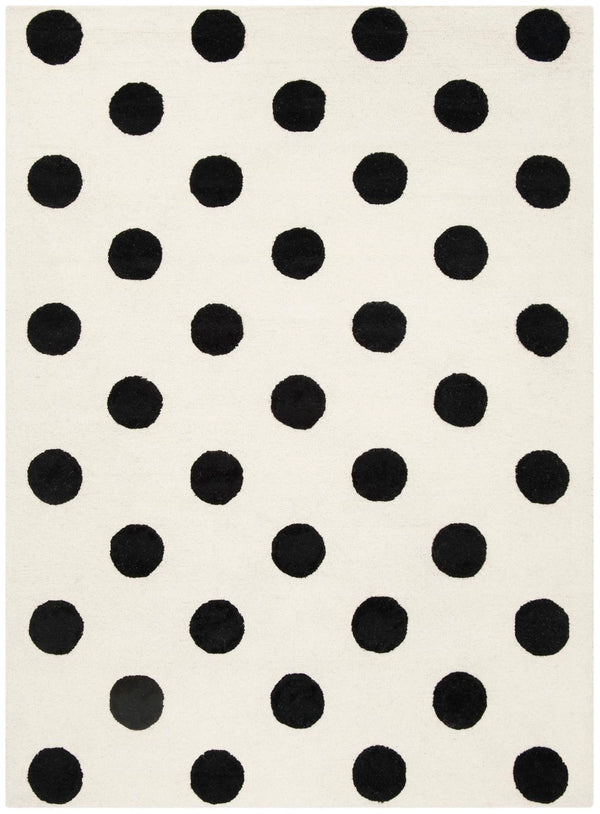 Safavieh Kids SFK904 Hand Tufted Rug