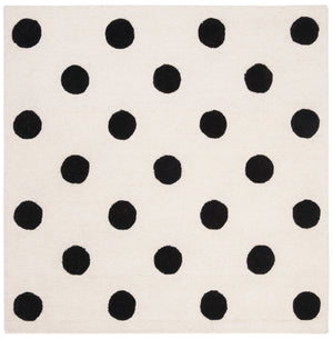 Safavieh Safavieh Kids 904 Polka Dots Hand Tufted Wool Rug SFK904D-3