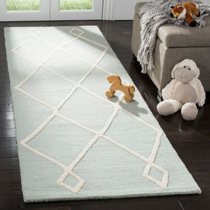 Safavieh Safavieh Kids 906 Moroccan Hand Tufted Wool Rug SFK906M-3