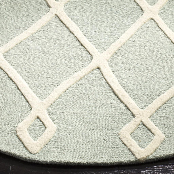 Safavieh Safavieh Kids 906 Moroccan Hand Tufted Wool Rug SFK906M-3