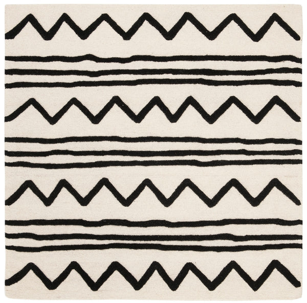 Safavieh Safavieh Kids 907 Zigzag Hand Tufted Wool Rug SFK907D-3