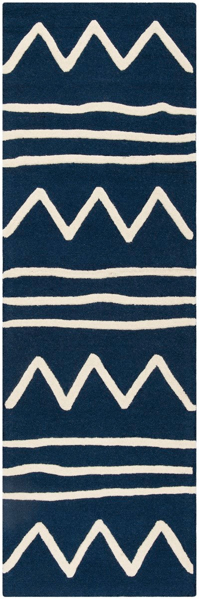 Safavieh Kids SFK907 Hand Tufted Rug