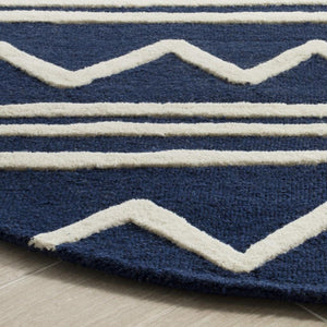 Safavieh Safavieh Kids 907 Zigzag Hand Tufted Wool Rug SFK907N-3