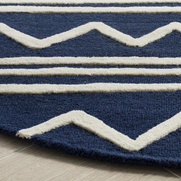 Safavieh Safavieh Kids 907 Zigzag Hand Tufted Wool Rug SFK907N-3