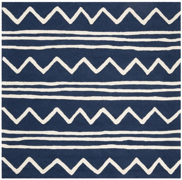 Safavieh Safavieh Kids 907 Zigzag Hand Tufted Wool Rug SFK907N-3