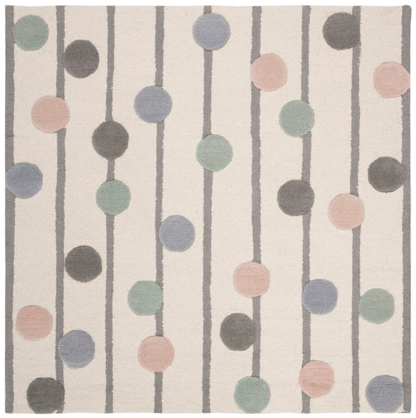 Safavieh Kids SFK909 Hand Tufted Rug