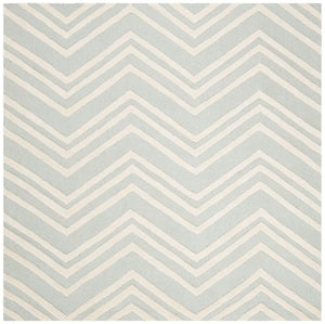 Safavieh Safavieh Kids 910 Wave Hand Tufted Wool Rug SFK910M-3