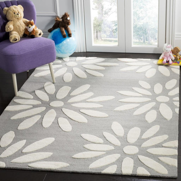 Safavieh Safavieh Kids 914 Daisy Hand Tufted Wool Rug SFK914C-3