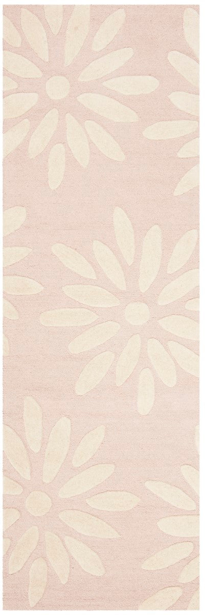 Safavieh Kids SFK914 Hand Tufted Rug