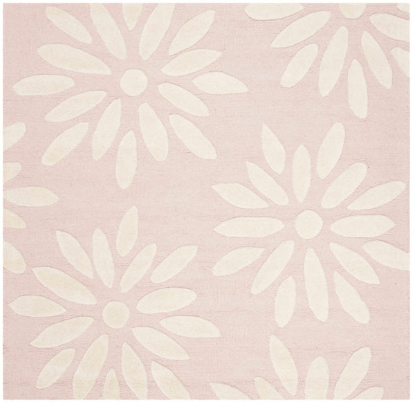 Safavieh Kids SFK914 Hand Tufted Rug