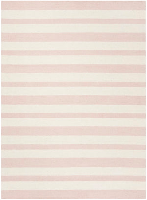 Safavieh Kids SFK915 Hand Tufted Rug