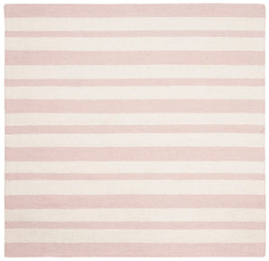 Safavieh Kids SFK915 Hand Tufted Rug