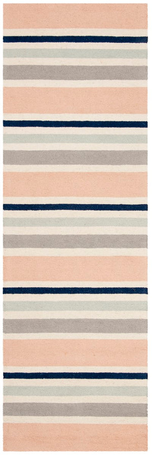 Safavieh Kids SFK916 Hand Tufted Rug