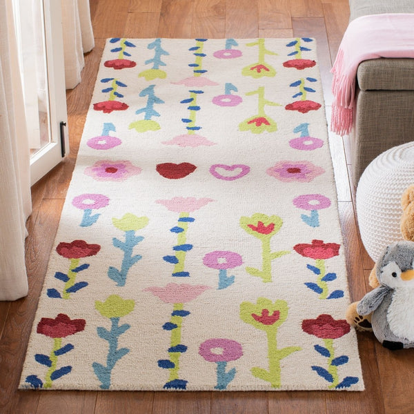 Safavieh Safavieh Kids 918 Hand Tufted Wool Rug SFK918A-3