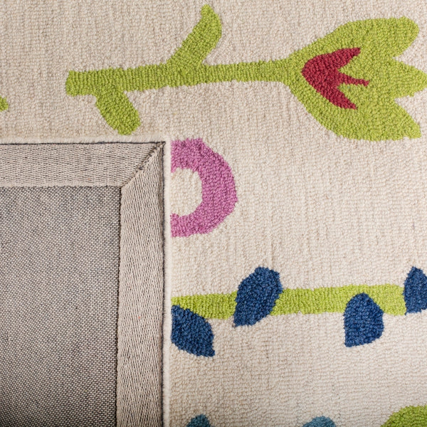 Safavieh Safavieh Kids 918 Hand Tufted Wool Rug SFK918A-3
