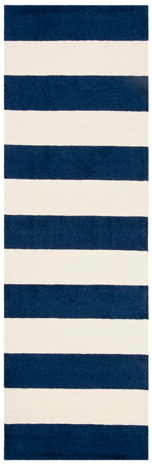 Safavieh Kids SFK919 Hand Tufted Rug