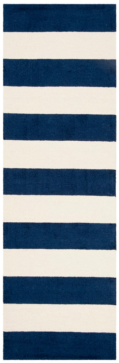 Safavieh Kids SFK919 Hand Tufted Rug