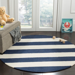 Safavieh Safavieh Kids 919 Stripe Hand Tufted Wool Rug SFK919N-3