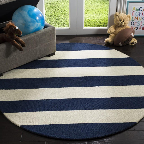 Safavieh Safavieh Kids 919 Stripe Hand Tufted Wool Rug SFK919N-3