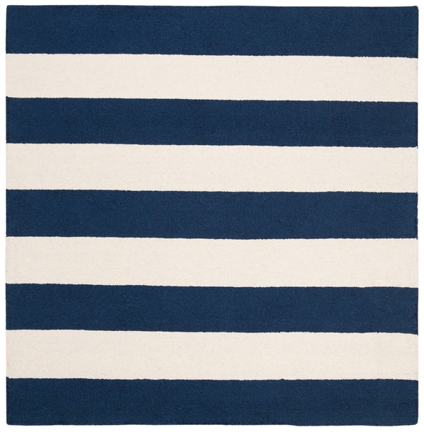 Safavieh Safavieh Kids 919 Stripe Hand Tufted Wool Rug SFK919N-3