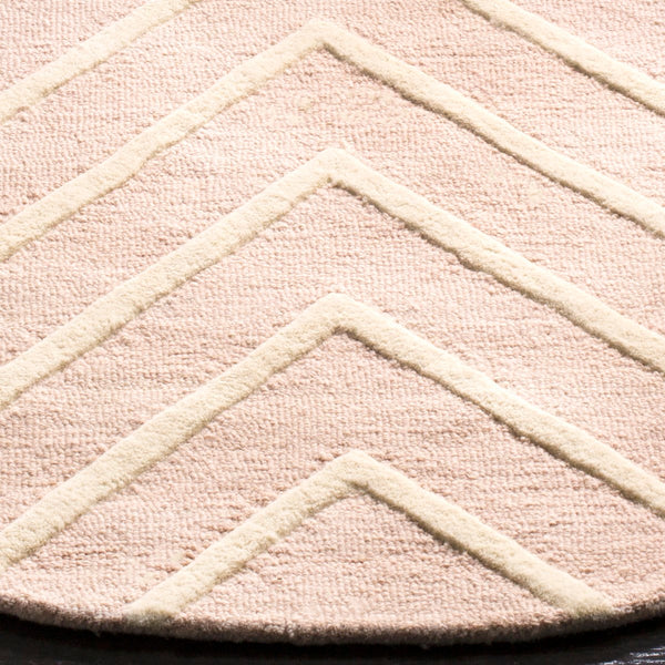 Safavieh Kids SFK920 Hand Tufted Rug