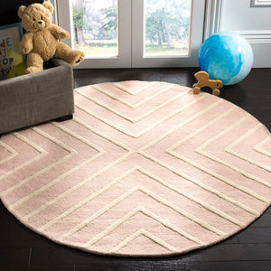 Safavieh Kids SFK920 Hand Tufted Rug