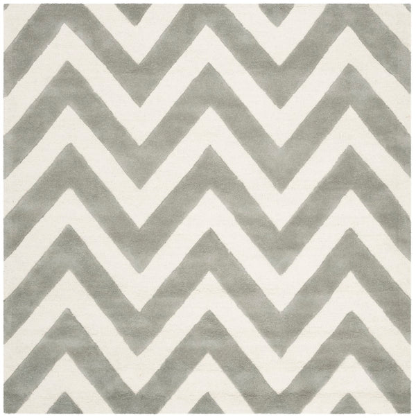 Safavieh Kids SFK921 Hand Tufted Rug