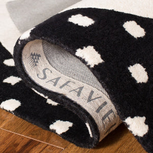 Safavieh Kids SFK922 Tufted Rug