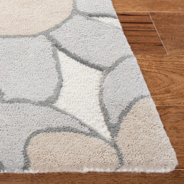 Safavieh Safavieh Kids  Hand Tufted 100% Wool Rug SFK923A-8