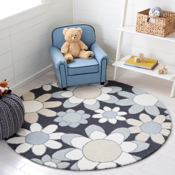 Safavieh Safavieh Kids  Hand Tufted 100% Wool Rug SFK923G-8