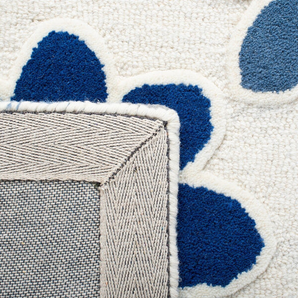 Safavieh Safavieh Kids  Hand Tufted 100% Wool Rug SFK923M-8