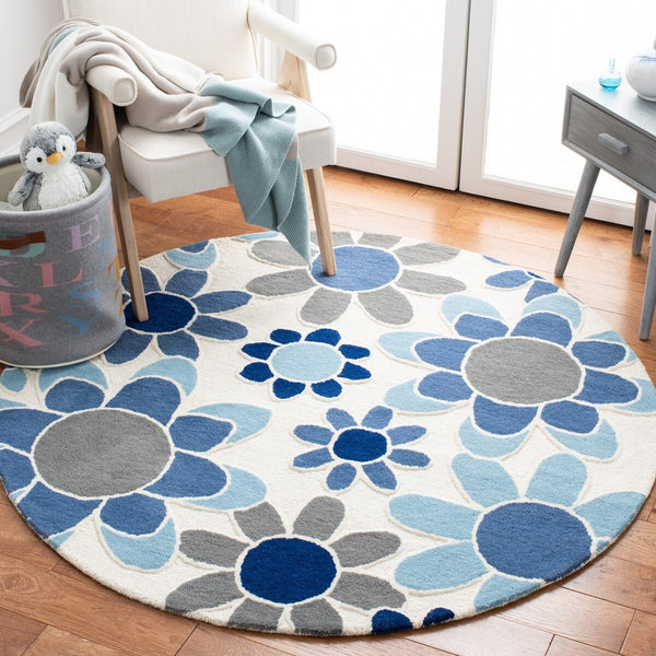 Safavieh Safavieh Kids  Hand Tufted 100% Wool Rug SFK923M-8