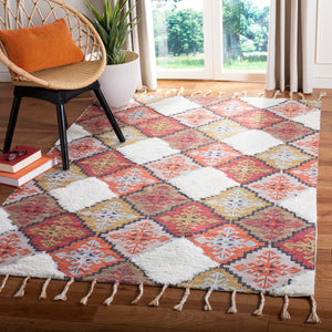 Safavieh Saffron SFN102 Hand Loomed Rug