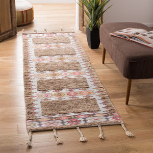Safavieh Saffron SFN106 Hand Loomed Rug