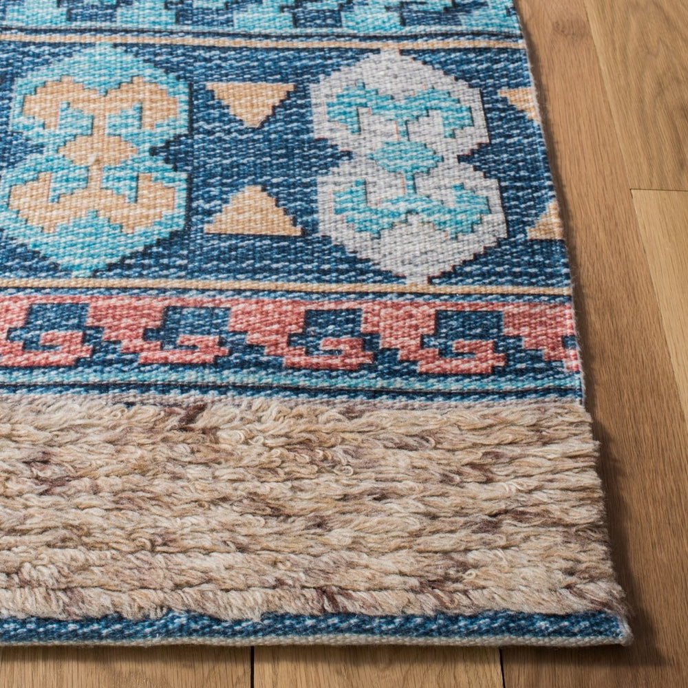 Safavieh Saffron 107 Hand Loomed Wool Shag & Flokati Rug SFN107M-3