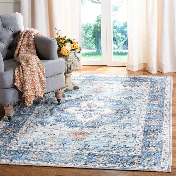Safavieh Saffron SFN203 Power Loomed Rug