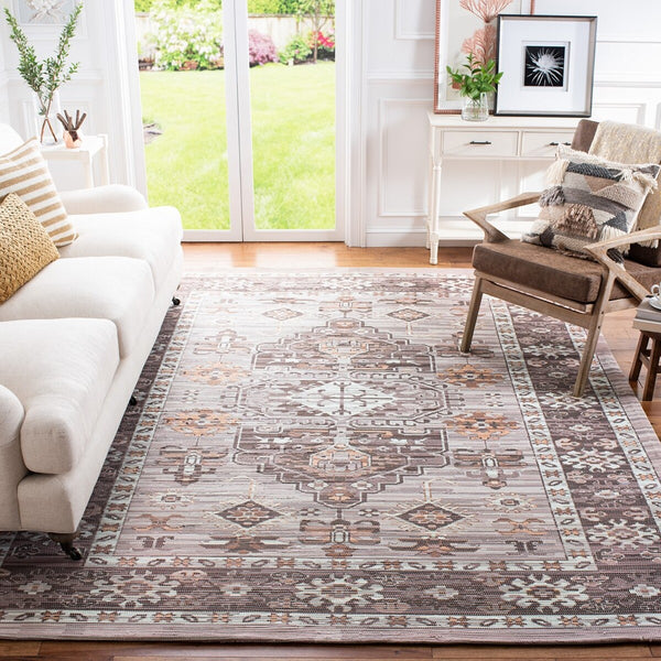 Safavieh Saffron 651 Hand Loomed Polyester Contemporary Rug SFN651E-3