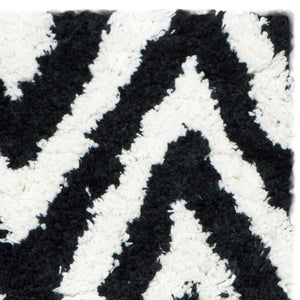 Safavieh Shag SG250 Hand Tufted Rug