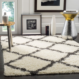 Safavieh Dallas Shag 257 Polypropylene Pile Power Loomed Shag & Flokati Rug SGD257H-10SQ
