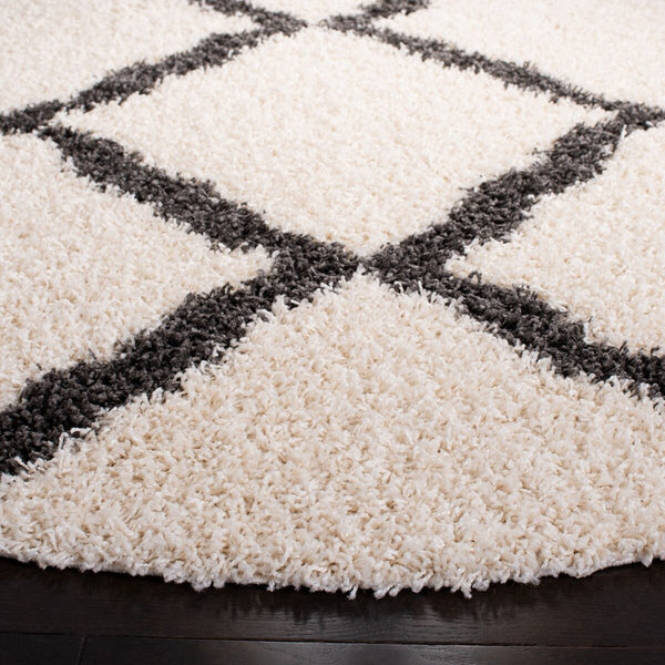 Safavieh Dallas Shag 257 Polypropylene Pile Power Loomed Shag & Flokati Rug SGD257H-10SQ