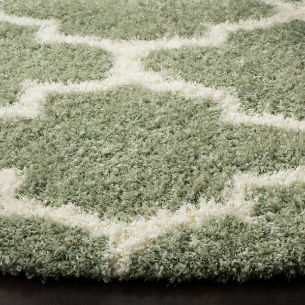 Safavieh Sgm Montreal SGM832 Power Loomed Rug