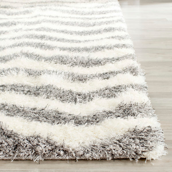 Safavieh Sgm Montreal SGM846 Power Loomed Rug