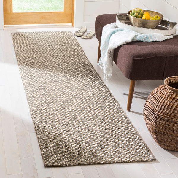 Safavieh Southampton SHA242 Hand Woven Rug